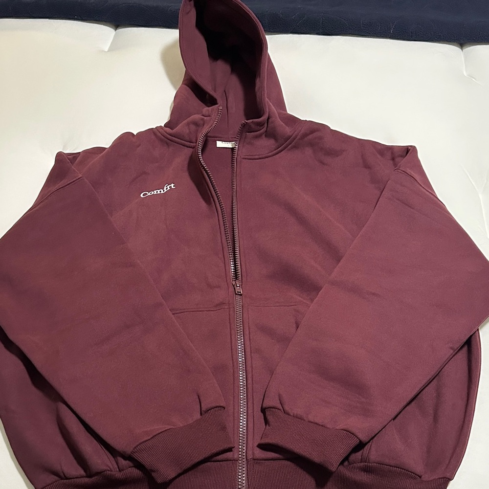 Comfrt Maroon Hoodie Large